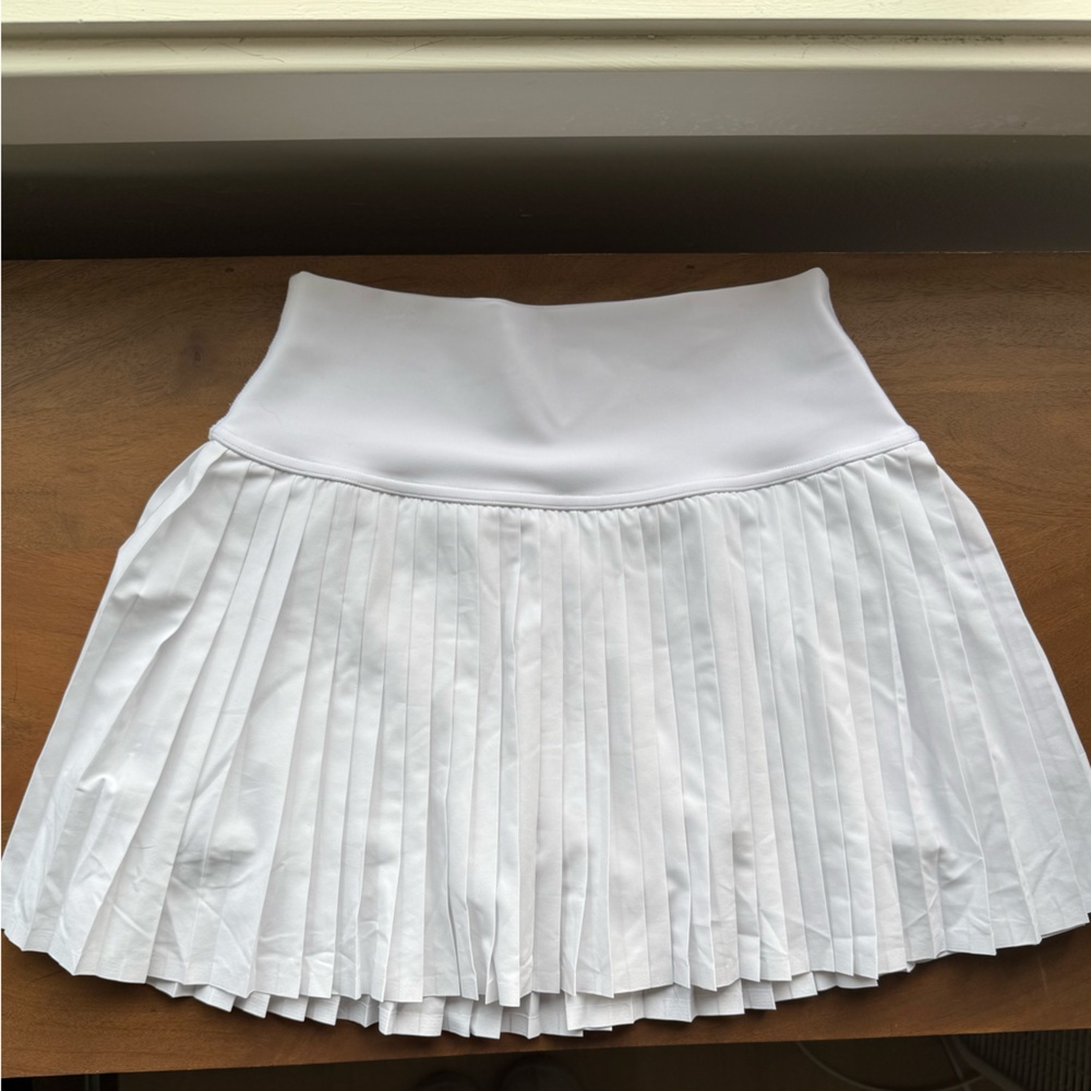 ALO Yoga White Pleated Mini Skirt